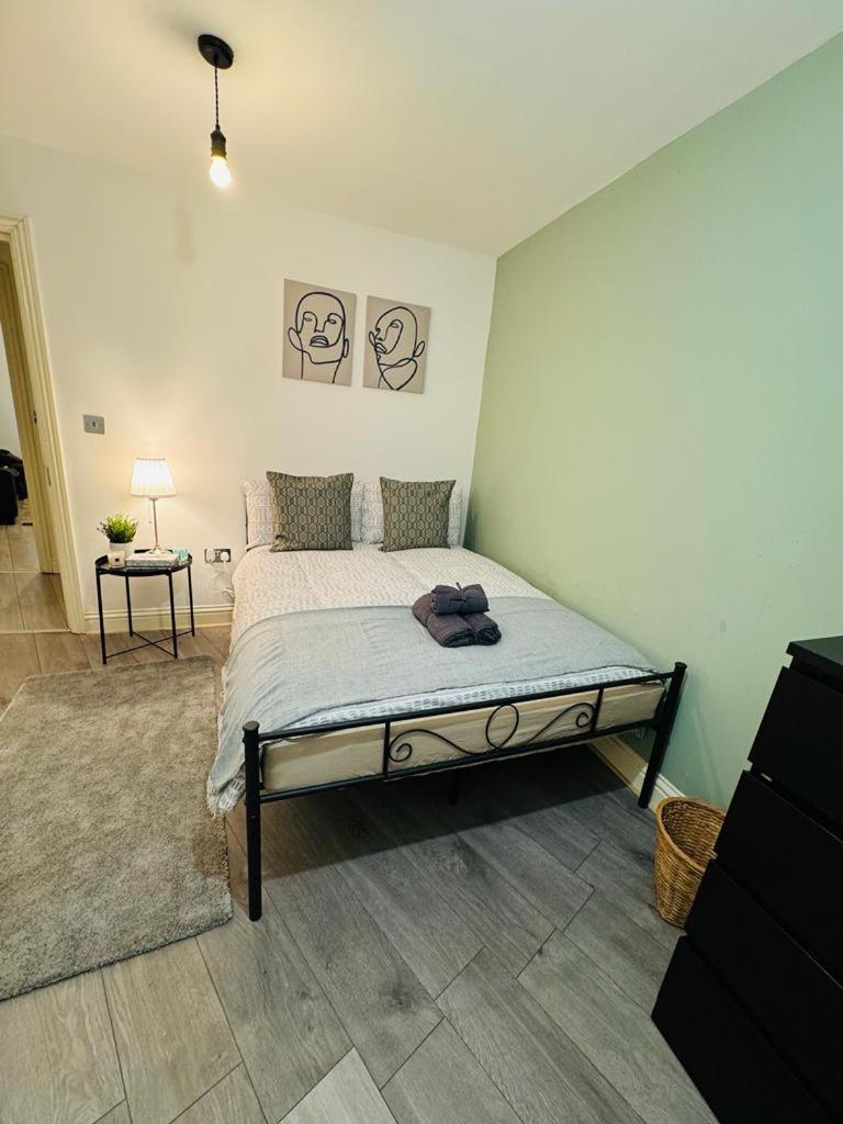 Willesden J Guest Home 4 Londen Buitenkant foto